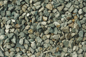 A driveway with gravel aggregares